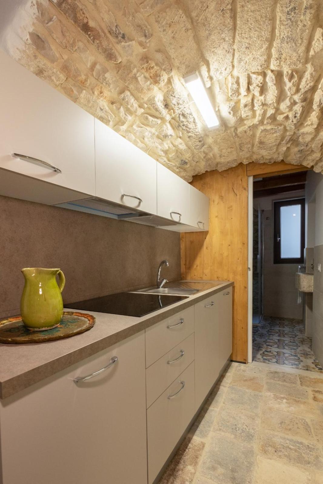 Palazzo Rizzi Dimora Dei Templari Hotel Bitetto Exterior foto